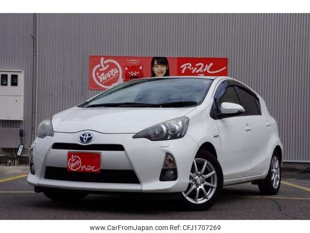 toyota aqua 2012 CFJ1707269 image 1