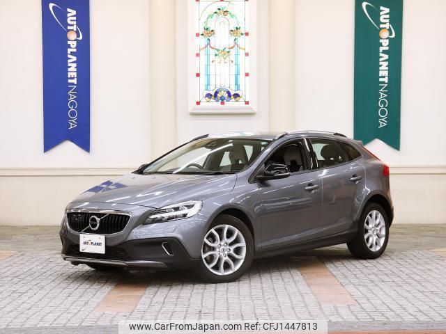 volvo v40 2018 quick_quick_LDA-MD4204T_YV1MZA8RDJ2152061 image 1