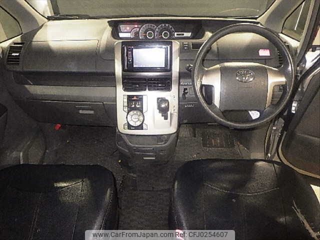 toyota noah 2008 NIKYO_LK69003 image 2