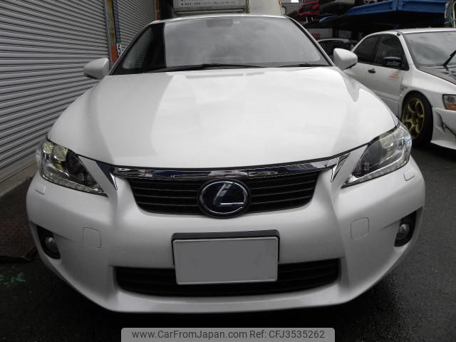 lexus ct 2012 quick_quick_DAA-ZWA10_ZWA10-2131346 image 2