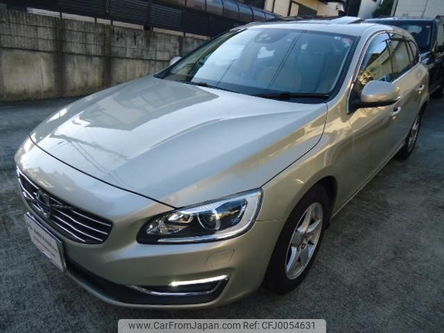 volvo v60 2018 quick_quick_LDA-FD4204T_YV1FWA8RDJ2399187 image 1