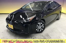 toyota prius 2019 -TOYOTA--Prius DAA-ZVW51--ZVW51-6135821---TOYOTA--Prius DAA-ZVW51--ZVW51-6135821-