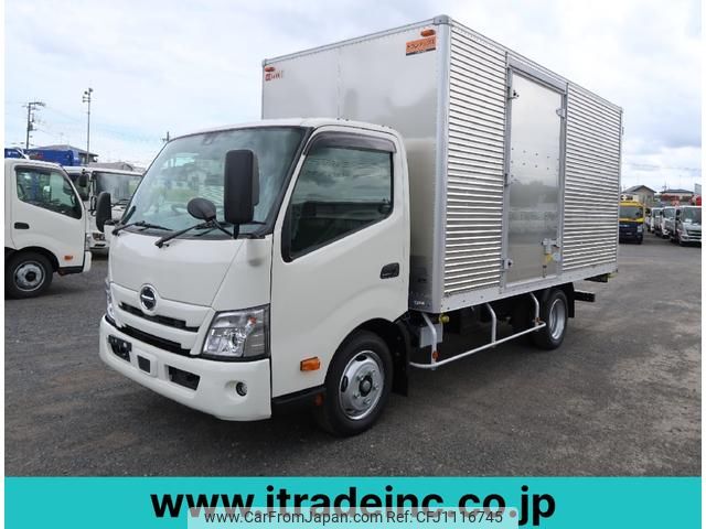 hino dutro 2024 GOO_NET_EXCHANGE_0404266A30250502W004 image 1