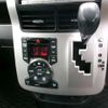 toyota voxy 2011 -TOYOTA--Voxy DBA-ZRR70W--ZRR70-0428198---TOYOTA--Voxy DBA-ZRR70W--ZRR70-0428198- image 10