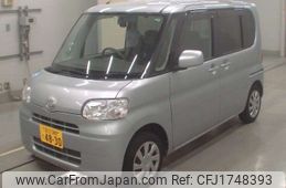 daihatsu tanto 2011 CFJ1748393