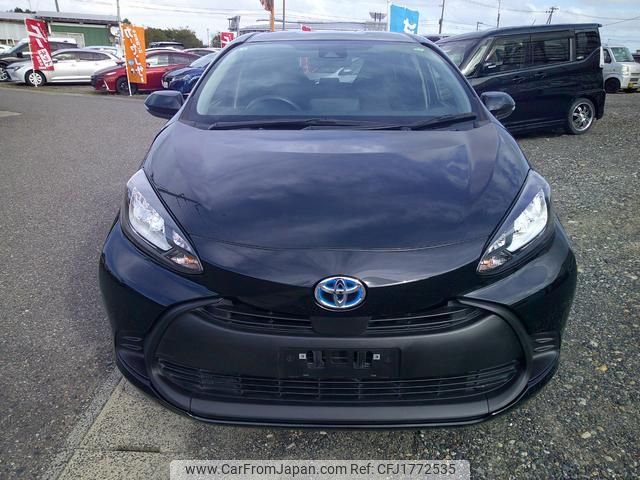 toyota aqua 2022 CFJ1772535 image 2