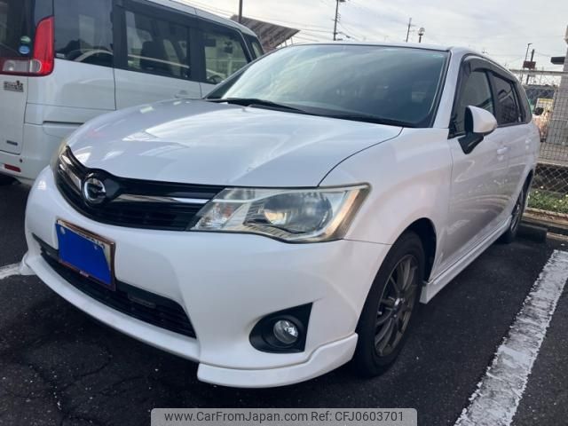 toyota corolla-fielder 2012 -TOYOTA--Corolla Fielder DBA-NZE161G--NZE161-7008201---TOYOTA--Corolla Fielder DBA-NZE161G--NZE161-7008201- image 1