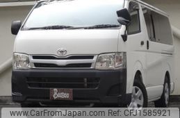 toyota regiusace-van 2013 CFJ1585921