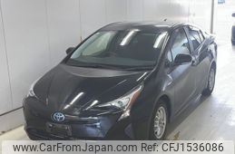 toyota prius 2018 CFJ1536086