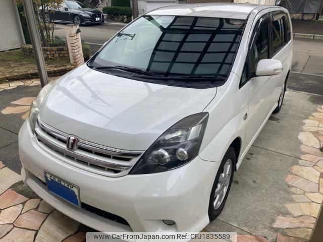 toyota isis 2010 CFJ1835589 image 1