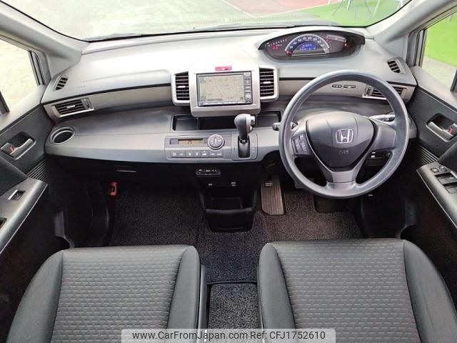 honda freed-spike 2010 CFJ1752610 image 2