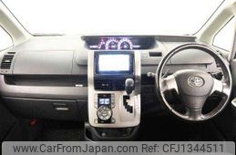 toyota voxy 2008 504928-931071