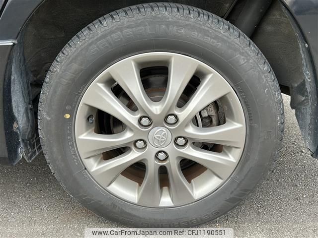 2010 Toyota Voxy DBA-ZRR70W - Car Price $3,622