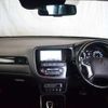 mitsubishi outlander-phev 2017 CFJ1657458 image 16