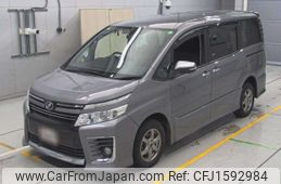 toyota voxy 2015 CFJ1592984