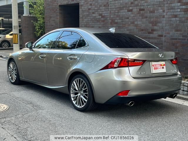 lexus is 2014 CFJ1856026 image 2
