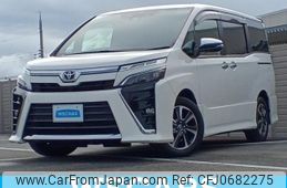 toyota voxy 2018 quick_quick_DBA-ZRR80W_ZRR80-0443095