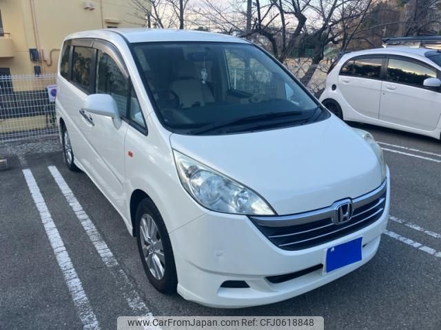 honda stepwagon 2006 -HONDA--Stepwgn DBA-RG1--RG1-1065541---HONDA--Stepwgn DBA-RG1--RG1-1065541- image 1