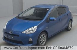 toyota aqua 2012 -TOYOTA--AQUA DAA-NHP10--NHP10-2074118---TOYOTA--AQUA DAA-NHP10--NHP10-2074118-