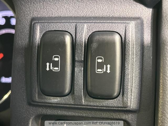 mitsubishi delica-d5 2012 quick_quick_CV2W_CV2W-0703665 image 2