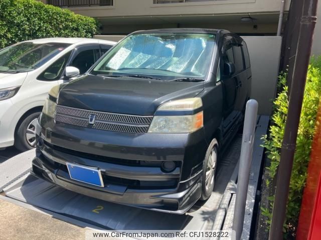 toyota voxy 2005 CFJ1528222 image 1