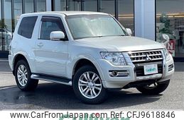 mitsubishi pajero 2015 -MITSUBISHI--Pajero LDA-V88W--V88W-0900121---MITSUBISHI--Pajero LDA-V88W--V88W-0900121-