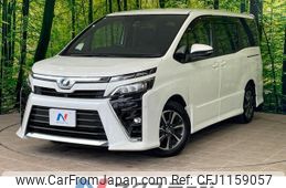 toyota voxy 2017 quick_quick_ZRR80W_ZRR80-0345337