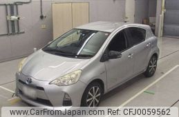 toyota aqua 2012 -TOYOTA 【尾張小牧 530ﾁ3348】--AQUA DAA-NHP10--NHP10-6038954---TOYOTA 【尾張小牧 530ﾁ3348】--AQUA DAA-NHP10--NHP10-6038954-