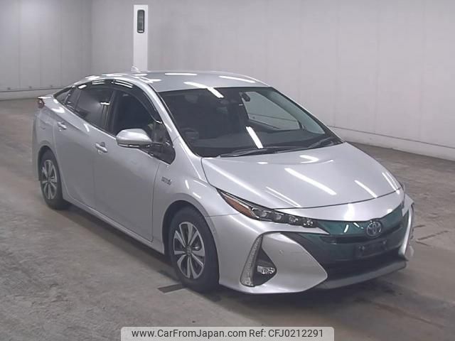 toyota prius-phv 2017 quick_quick_DLA-ZVW52_3028034 image 1