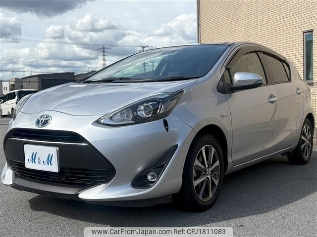 toyota aqua 2017 CFJ1811083 image 1