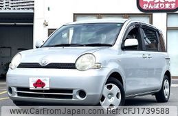 toyota sienta 2004 CFJ1739588