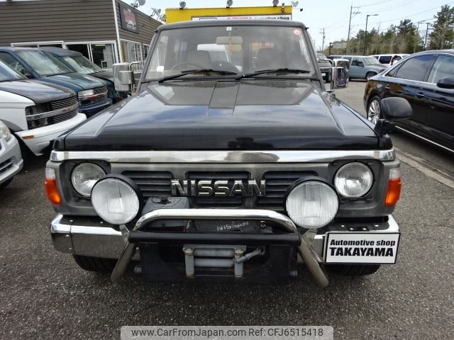 nissan safari 1989 https://www.carsensor.net/usedcar/detail/VU5699841317/index.html?TRCD=200002&RESTID=CS210610 image 2