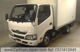toyota dyna-truck 2017 CFJ1813945