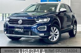 volkswagen volkswagen-others 2020 CFJ1754304