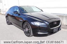 jaguar xf 2016 quick_quick_CBA-JB2GA_SAJBB4AG1GCY14982