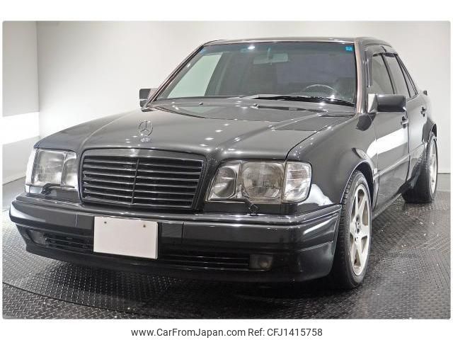 mercedes-benz m-class 1993 quick_quick_-124036-_WDB1240361B964343 image 1