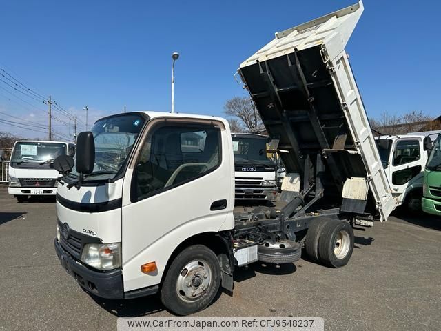 hino dutro 2011 CFJ9548237 image 1
