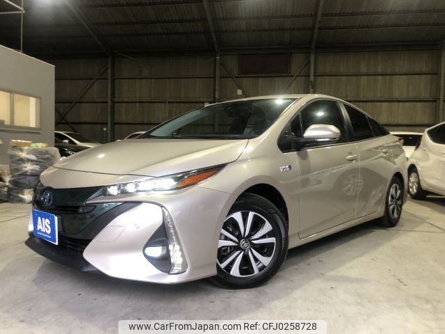 toyota prius-phv 2019 -TOYOTA--Prius PHV DLA-ZVW52--ZVW52-3128542---TOYOTA--Prius PHV DLA-ZVW52--ZVW52-3128542- image 1