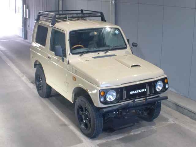 car_f3b063f5-8159-4843-9402-