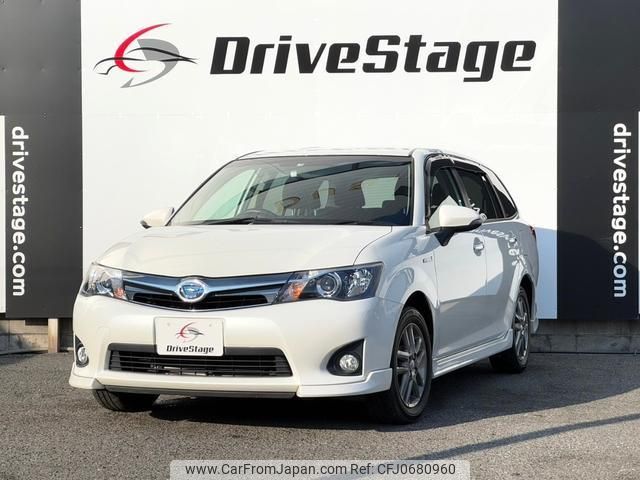 toyota corolla-fielder 2013 quick_quick_DAA-NKE165G_NKE165G-7007099 image 1