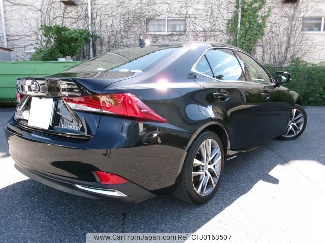 lexus is 2017 quick_quick_DAA-AVE30_5062751 image 2