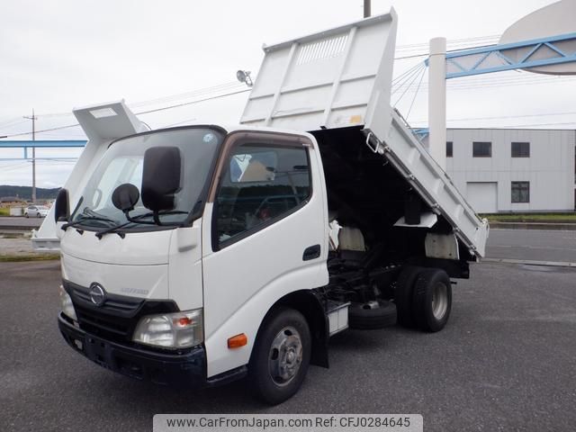 hino dutro 2011 GOO_NET_EXCHANGE_1020315A30241004W001 image 1