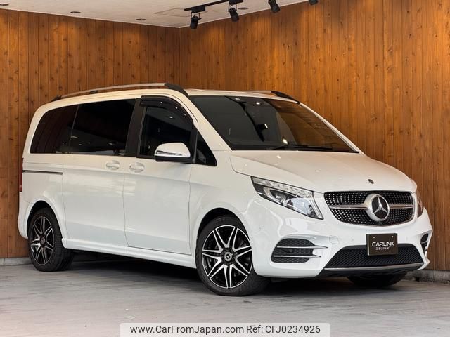 mercedes-benz v-class 2022 GOO_JP_700055086030240914001 image 1