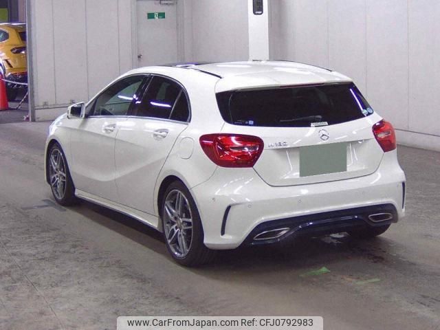 mercedes-benz a-class 2016 quick_quick_DBA-176042_WDD1760422V121370 image 2