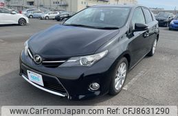 toyota-auris-2014-5334-car_f3c9aa22-09c6-4f75-9a75-aca8ff8cb2d4