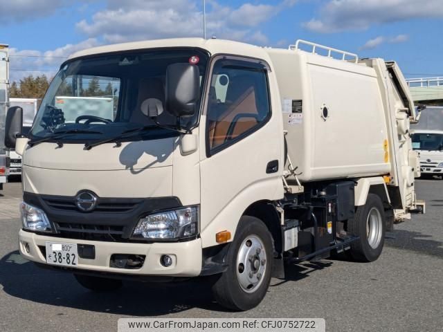 hino dutro 2017 CFJ0752722 image 1