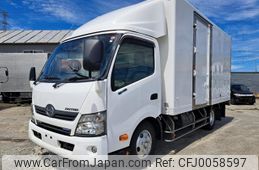 hino dutro 2017 GOO_NET_EXCHANGE_0302609A30240730W001