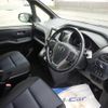 toyota voxy 2015 quick_quick_ZRR80W_ZRR80-0159886 image 10