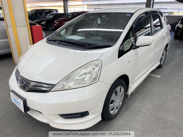 honda fit-shuttle 2011 AF-GG7-3005685 image 1