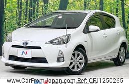 toyota aqua 2014 quick_quick_NHP10_NHP10-2295676